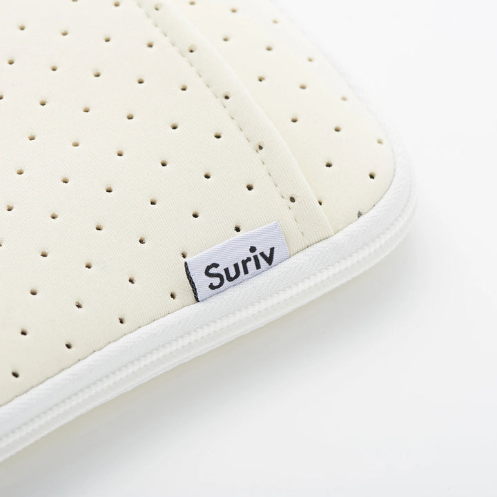 Suriv ＜クリーム＞ まるごと洗えるマスクケース（消毒ボトル＆ホルダー付）